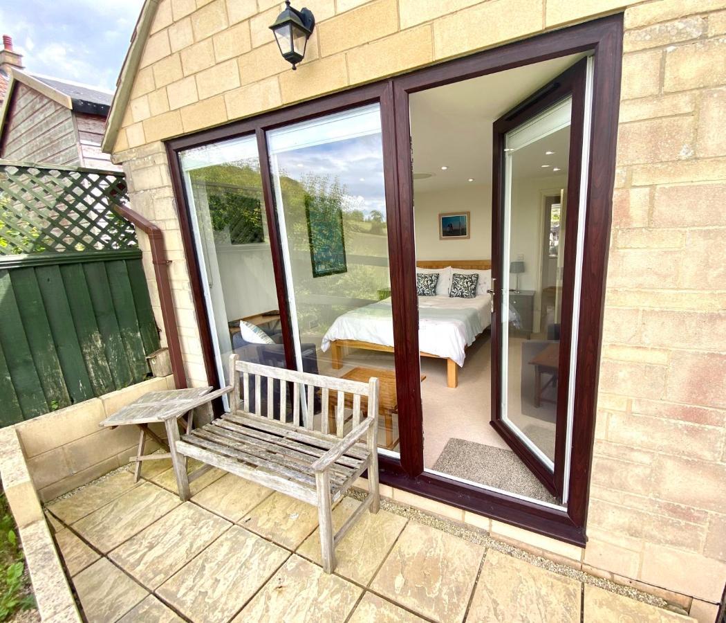 A Secluded Self Contained Country Suite With A View - Parking, Easy Access To Bath Corsham Exterior photo